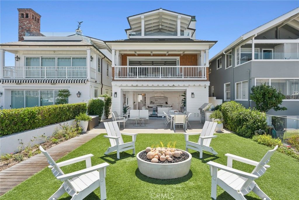 928 E Balboa Boulevard, Newport Beach, CA 92661 — exterior