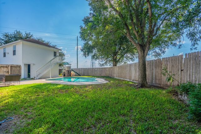 23003 N Waterlily Drive, Richmond, TX 77406