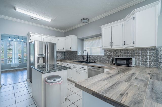 23003 N Waterlily Drive, Richmond, TX 77406