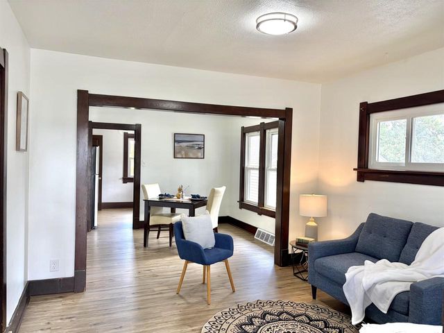808 7TH STREET, Green Bay, WI 54304