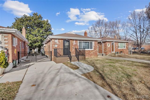 5619 Arendes Drive, St Louis, MO 63116