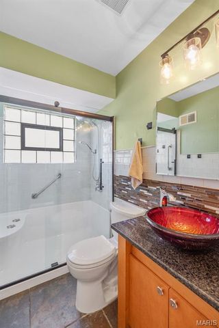 5619 Arendes Drive, St Louis, MO 63116