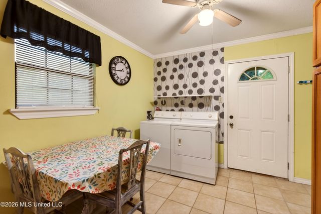 4502 New Hope Avenue, Pascagoula, MS 39581