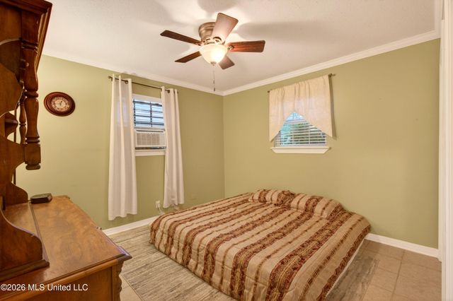4502 New Hope Avenue, Pascagoula, MS 39581