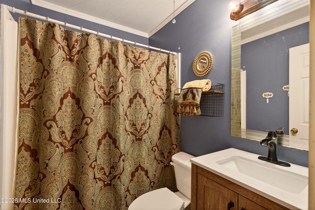 4502 New Hope Avenue, Pascagoula, MS 39581