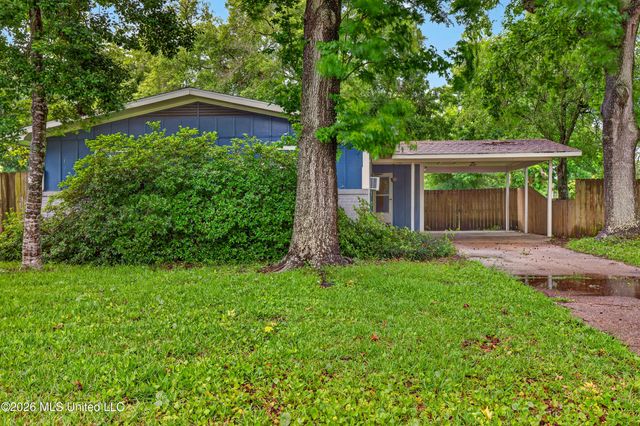 4502 New Hope Avenue, Pascagoula, MS 39581