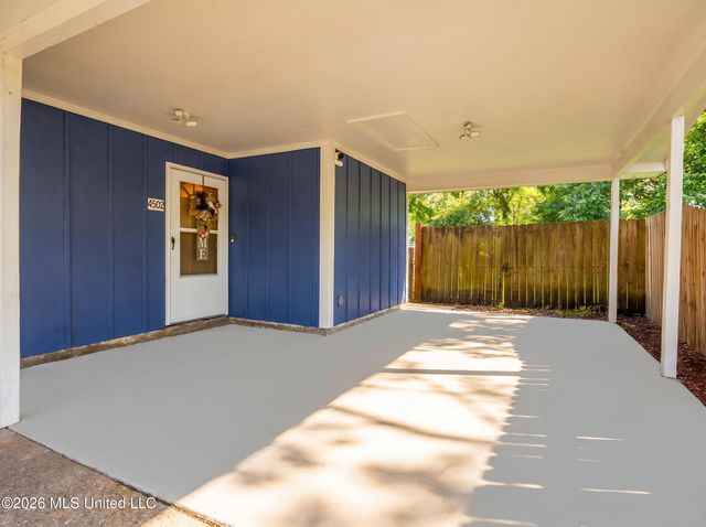 4502 New Hope Avenue, Pascagoula, MS 39581