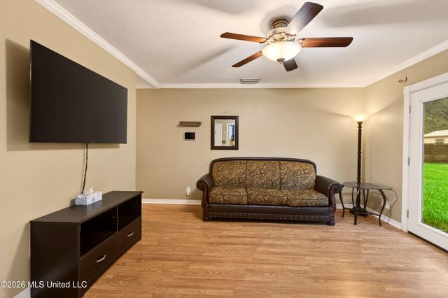 4502 New Hope Avenue, Pascagoula, MS 39581
