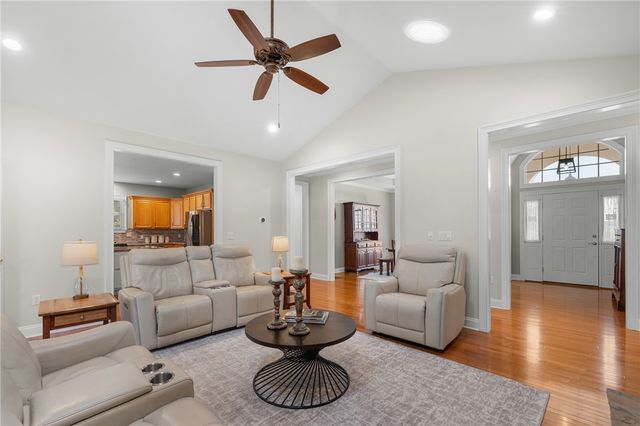 702 Bogey Boulevard, Seneca, SC 29678