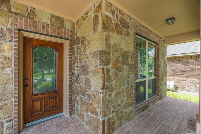 51 N Marshside Place, Spring, TX 77389