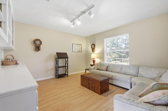 7608 Tallow Drive, Irving, TX 75063