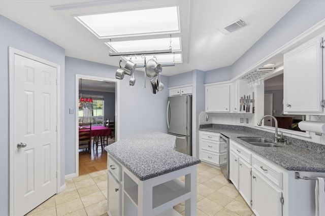 7608 Tallow Drive, Irving, TX 75063