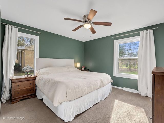 407 10th Court, St. Charles, IL 60174