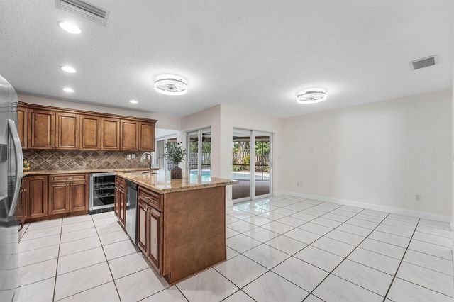 966 NW 37TH Avenue, Delray Beach, FL 33445