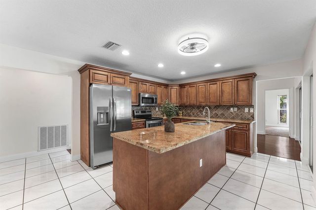 966 NW 37TH Avenue, Delray Beach, FL 33445