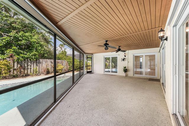 966 NW 37TH Avenue, Delray Beach, FL 33445