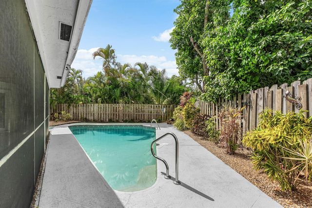 966 NW 37TH Avenue, Delray Beach, FL 33445