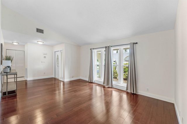 966 NW 37TH Avenue, Delray Beach, FL 33445