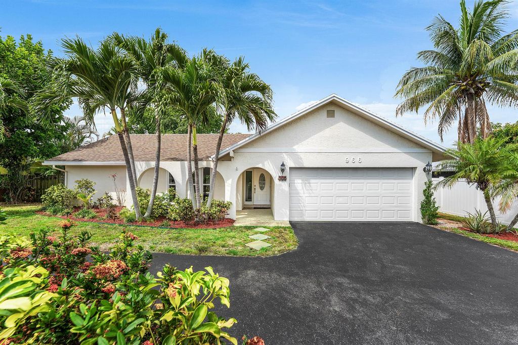 966 NW 37TH Avenue, Delray Beach, FL 33445