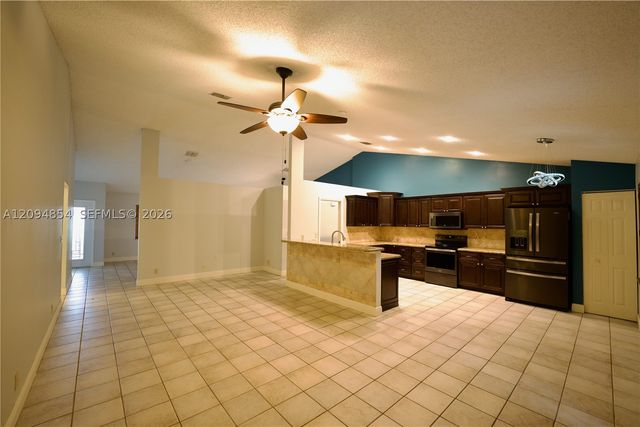 9135 S Southern Orchard Rd S 9135, Davie, FL 33328