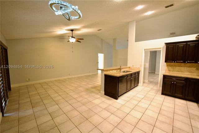 9135 S Southern Orchard Rd S 9135, Davie, FL 33328