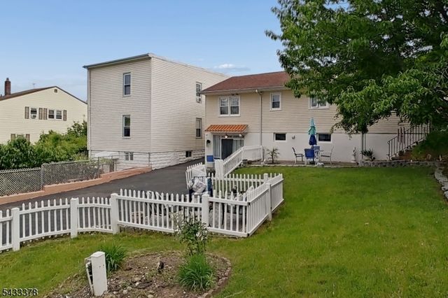 249 Bergen Ave, Kearny Town, NJ 07032