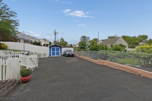 249 Bergen Ave, Kearny Town, NJ 07032