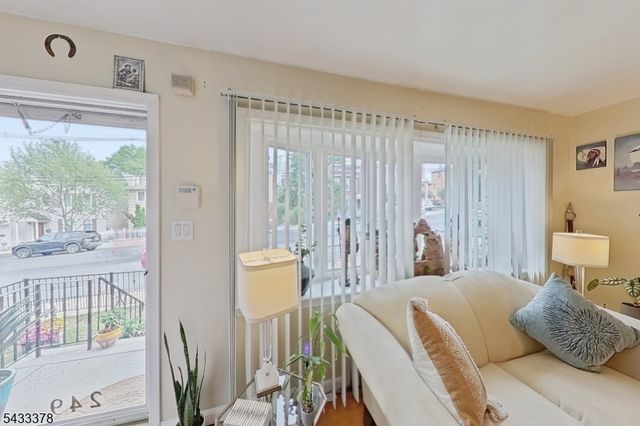 249 Bergen Ave, Kearny Town, NJ 07032