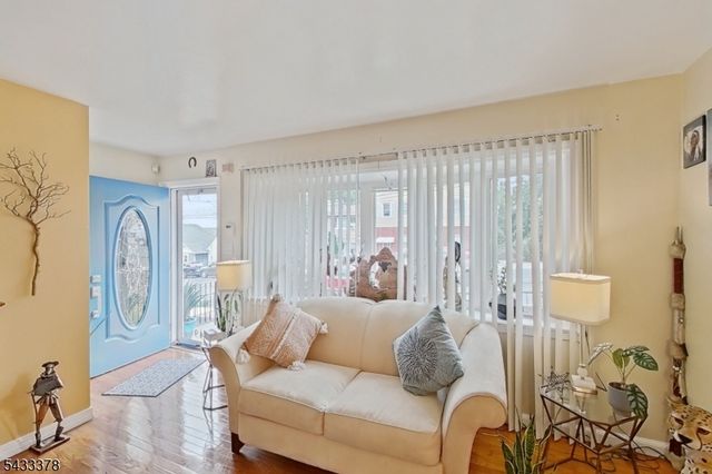 249 Bergen Ave, Kearny Town, NJ 07032