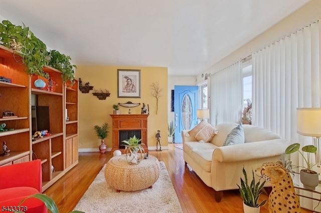 249 Bergen Ave, Kearny Town, NJ 07032