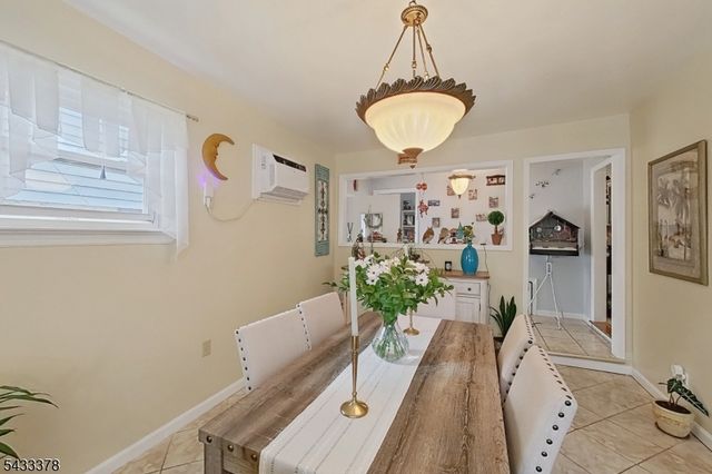 249 Bergen Ave, Kearny Town, NJ 07032