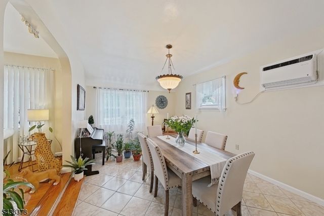 249 Bergen Ave, Kearny Town, NJ 07032