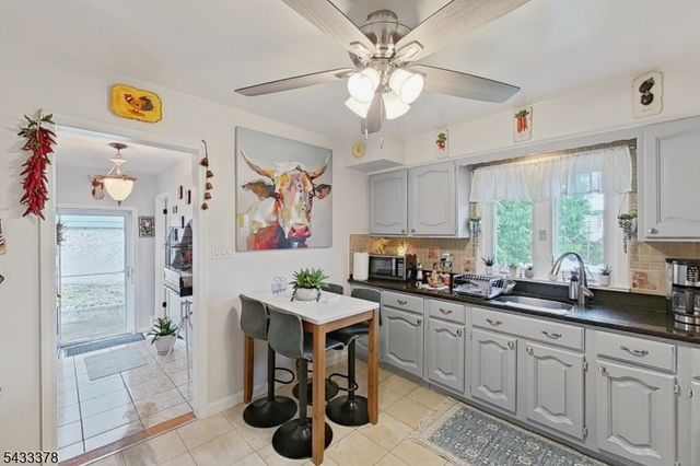 249 Bergen Ave, Kearny Town, NJ 07032