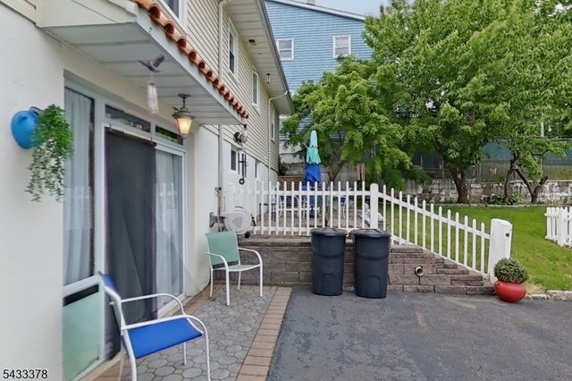 249 Bergen Ave, Kearny Town, NJ 07032