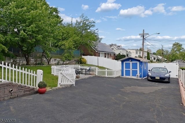 249 Bergen Ave, Kearny Town, NJ 07032