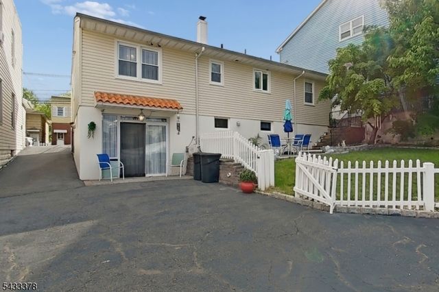 249 Bergen Ave, Kearny Town, NJ 07032