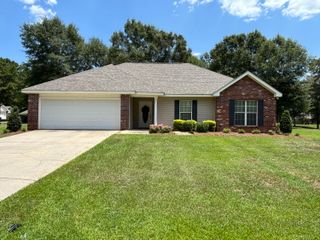 6 Hunter's Way, Purvis, MS 39475