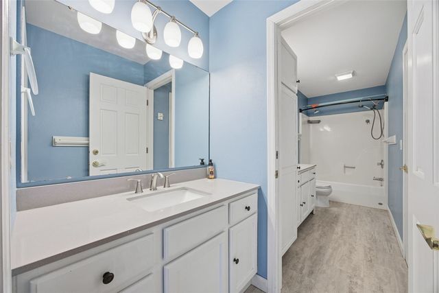 1731 Parkway Drive, Coralville, IA 52241