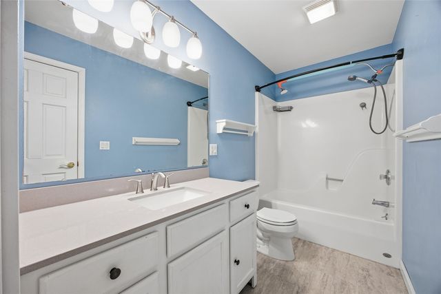 1731 Parkway Drive, Coralville, IA 52241