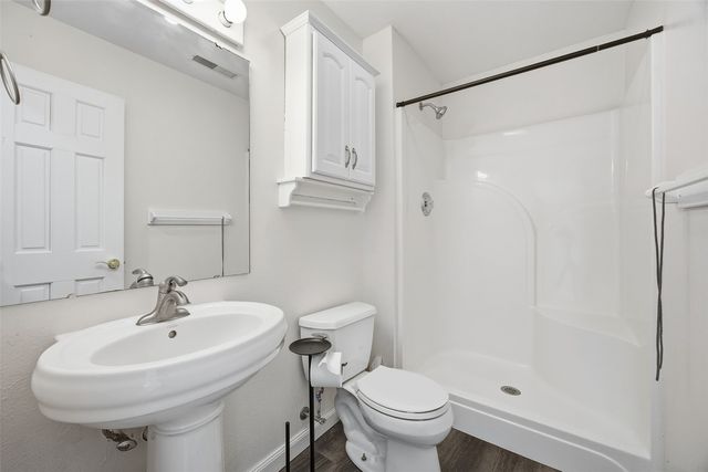 1731 Parkway Drive, Coralville, IA 52241