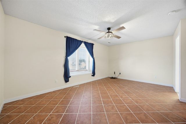 1731 Parkway Drive, Coralville, IA 52241