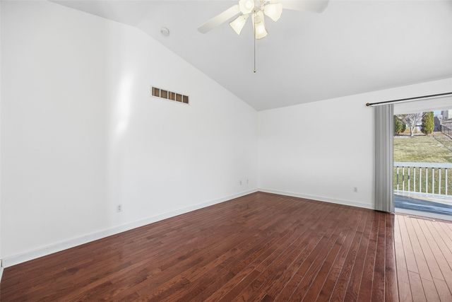 1731 Parkway Drive, Coralville, IA 52241