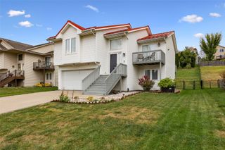 1731 Parkway Drive, Coralville, IA 52241