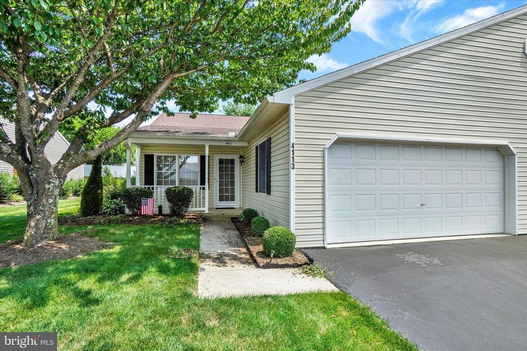 4113 WOODSPRING LN #4113, York, PA 17402