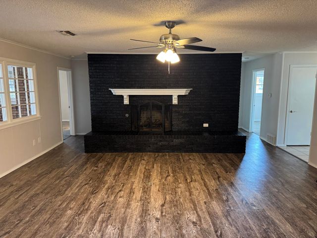 3404 53rd Street, Lubbock, TX 79413