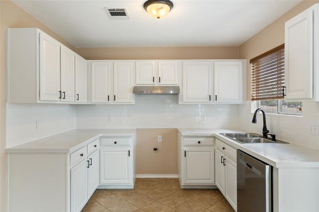 3133 Lake CV, Round Rock, TX 78665