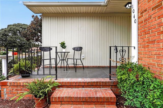 1040 Ewell RD, Virginia Beach, VA 23455