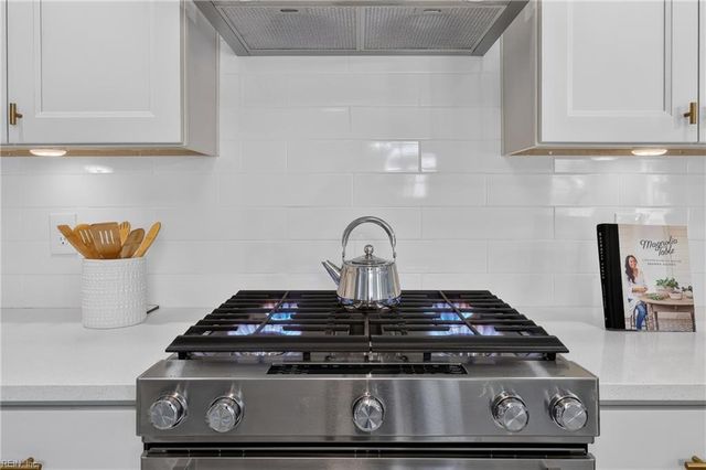 1040 Ewell RD, Virginia Beach, VA 23455