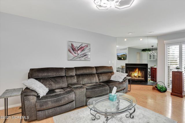 14 Hialeah, West Long Branch, NJ 07764