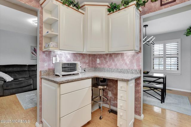 14 Hialeah, West Long Branch, NJ 07764